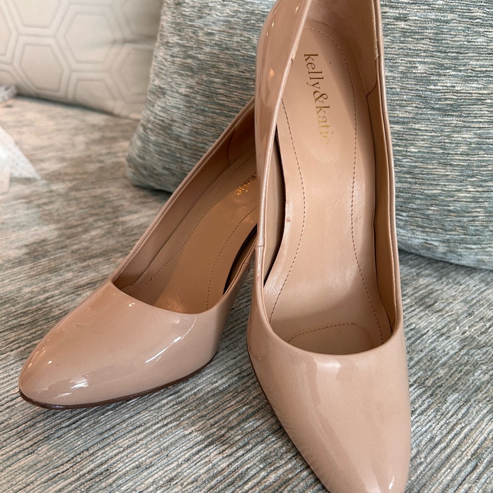 Kelly & Katie Nude Patent Heels